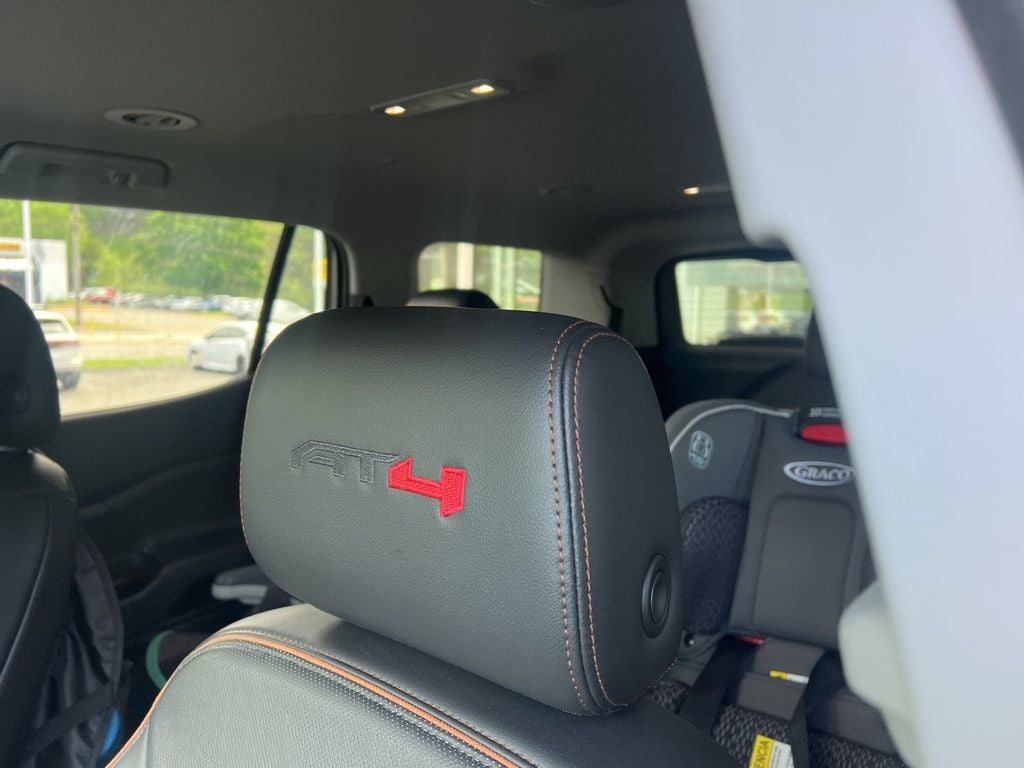 2023 GMC Acadia AT4