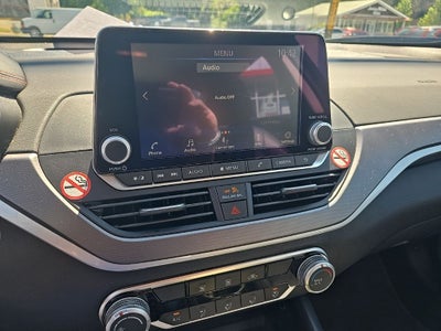 2025 Nissan Altima 2.5 SR