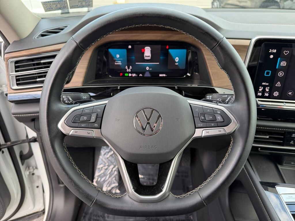 2024 Volkswagen Atlas 2.0T SE w/Technology