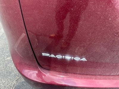 2017 Chrysler Pacifica Touring L Plus