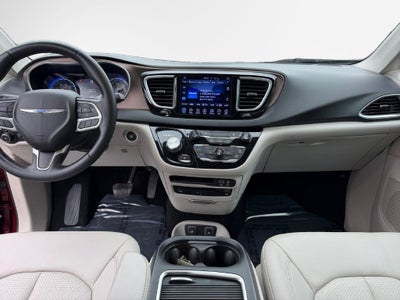 2017 Chrysler Pacifica Touring L Plus