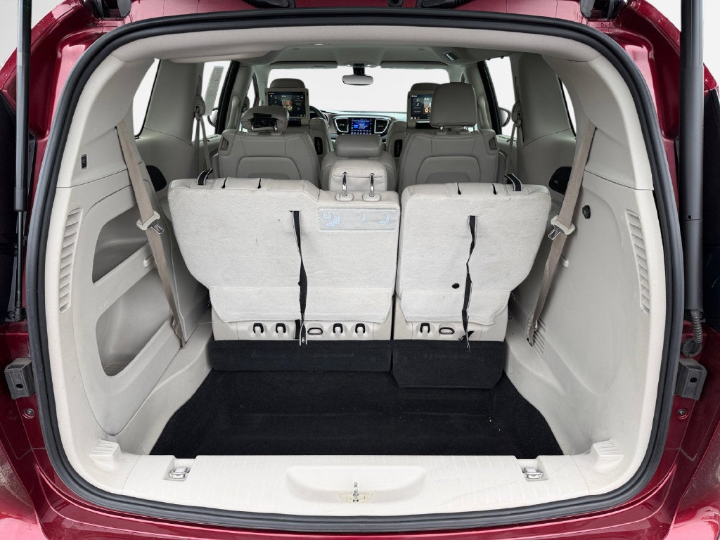 2017 Chrysler Pacifica Touring L Plus
