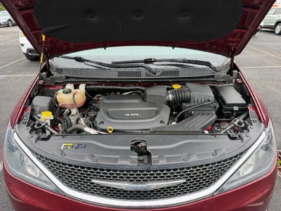 2017 Chrysler Pacifica Touring L Plus
