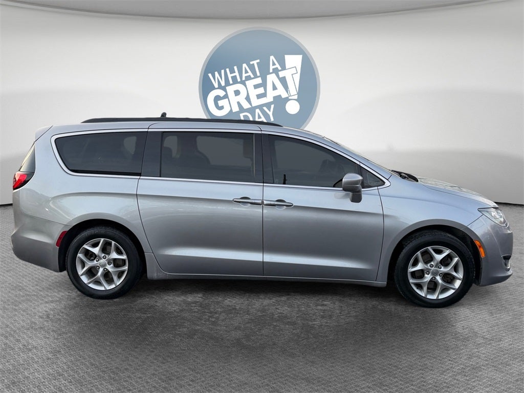 2019 Chrysler Pacifica Touring Plus
