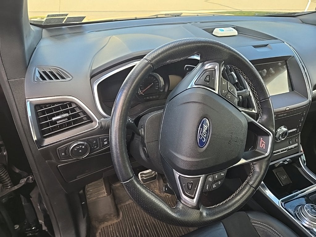 2020 Ford Edge ST