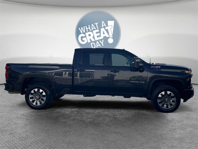 2024 Chevrolet Silverado HD Custom