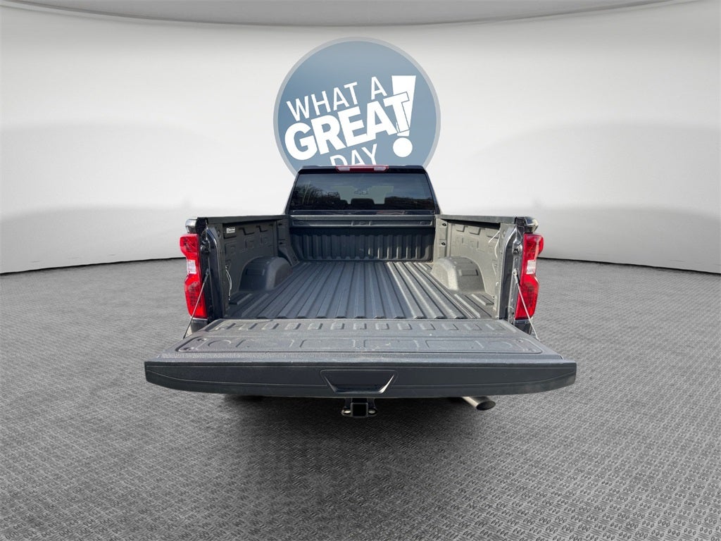 2024 Chevrolet Silverado HD Custom