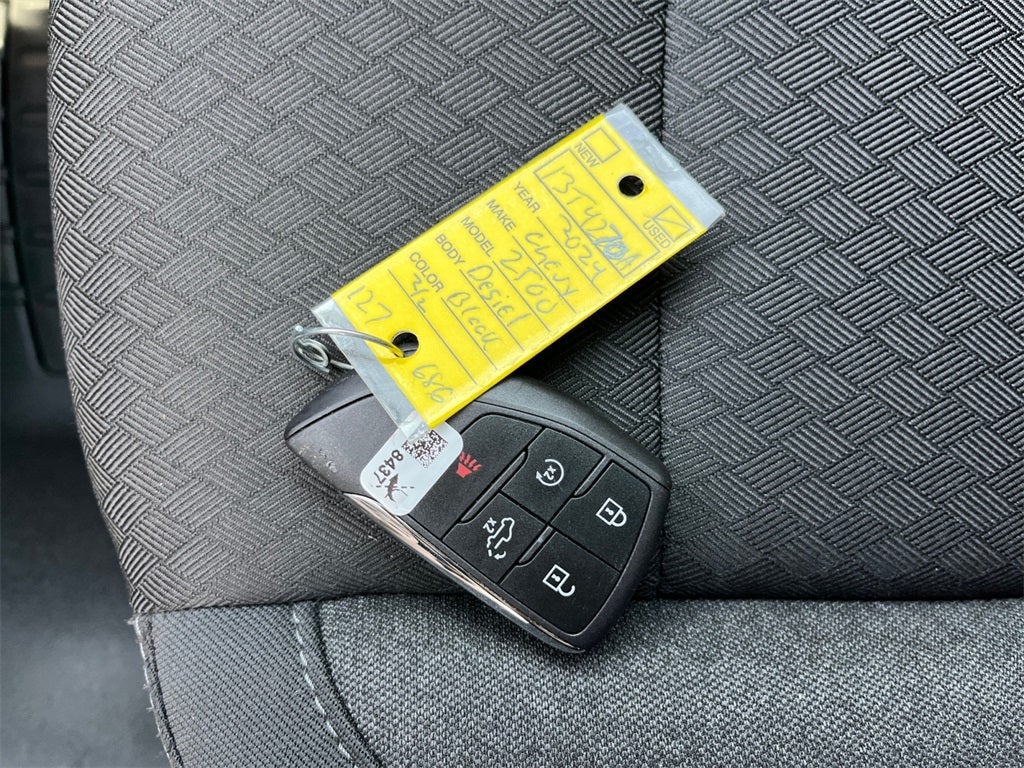 2024 Chevrolet Silverado HD Custom