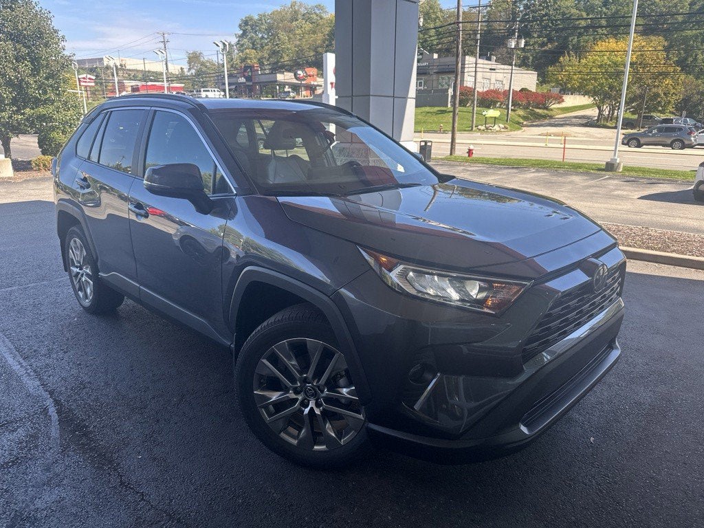 2019 Toyota RAV4 XLE Premium