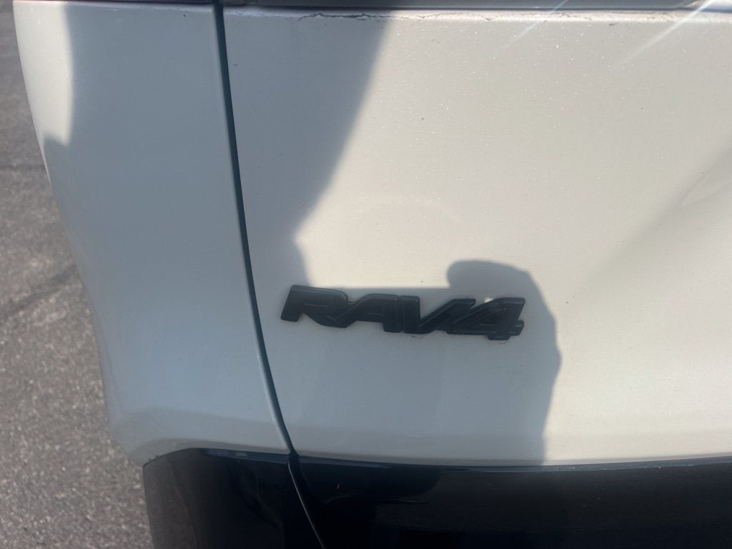 2020 Toyota RAV4 Hybrid XSE