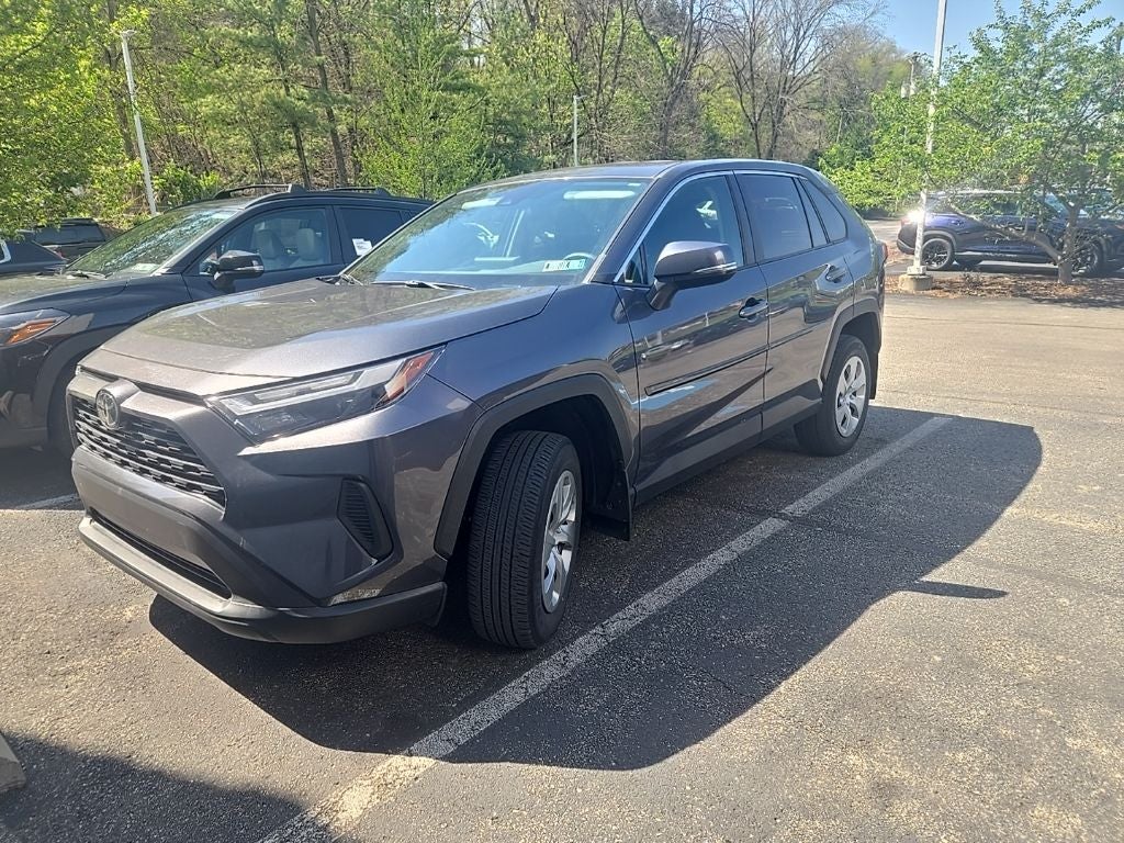 2023 Toyota RAV4 LE