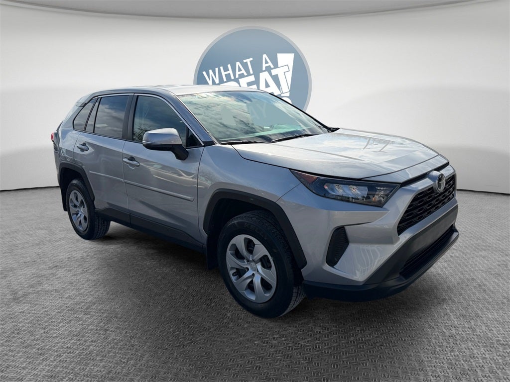 2022 Toyota RAV4 LE