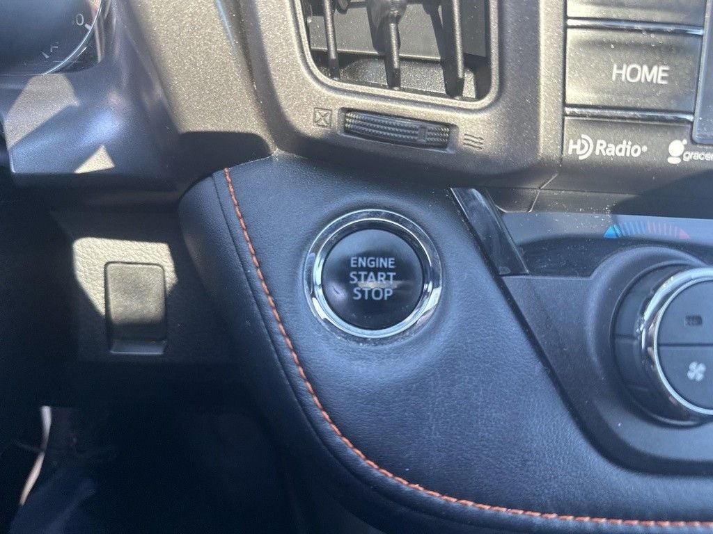 2016 Toyota RAV4 SE
