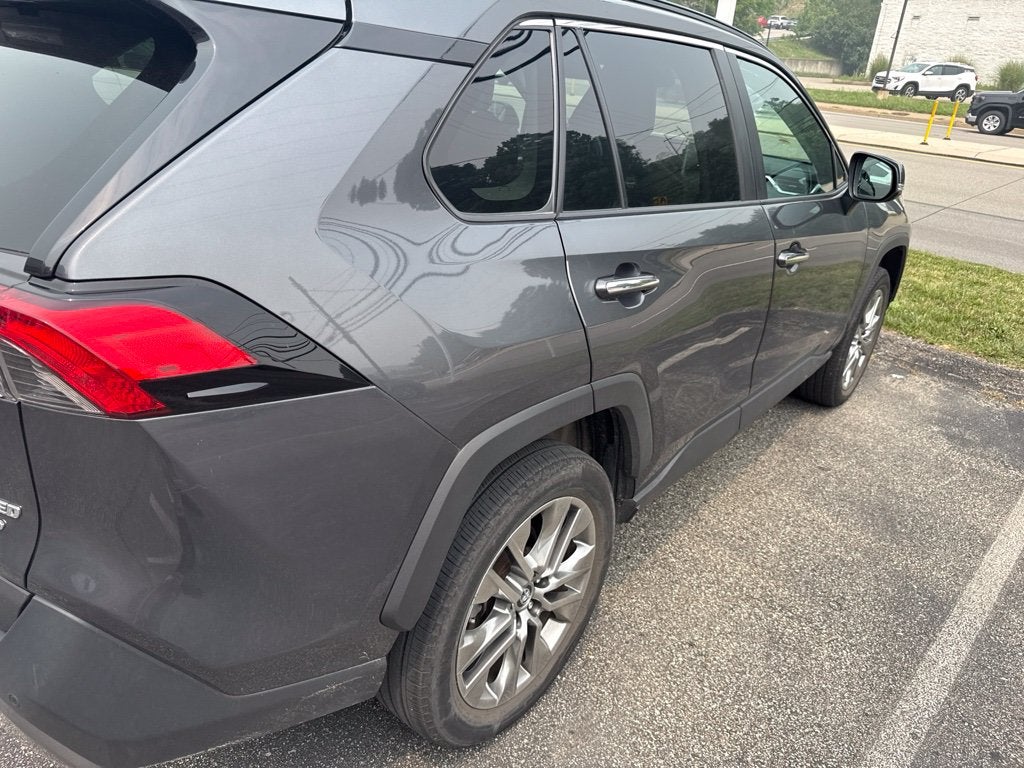2020 Toyota RAV4 Limited