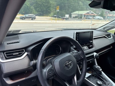 2020 Toyota RAV4 Limited