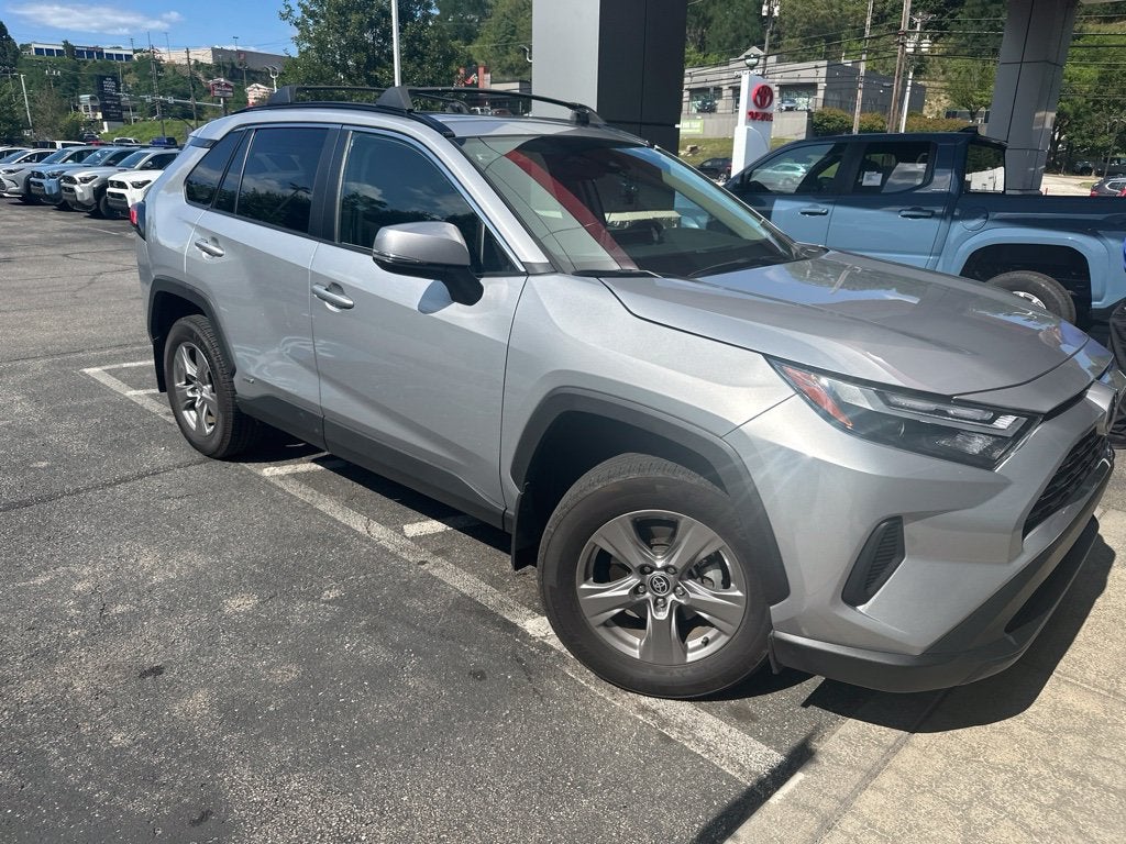 2024 Toyota RAV4 Hybrid XLE