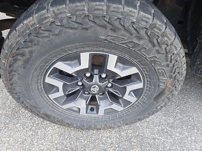 2022 Toyota Tacoma TRD Off-Road V6