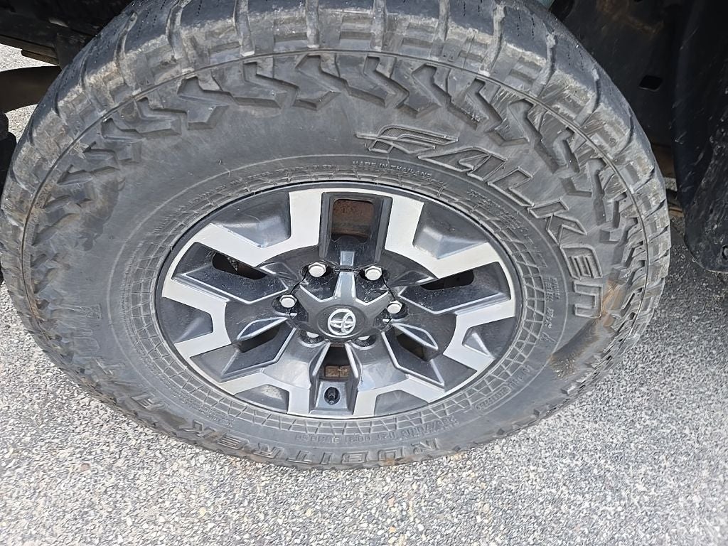 2022 Toyota Tacoma TRD Off-Road V6