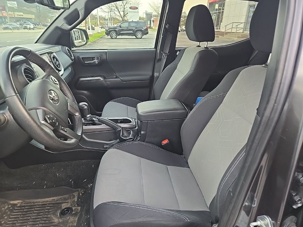 2022 Toyota Tacoma TRD Off-Road V6