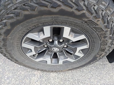 2022 Toyota Tacoma TRD Off-Road V6