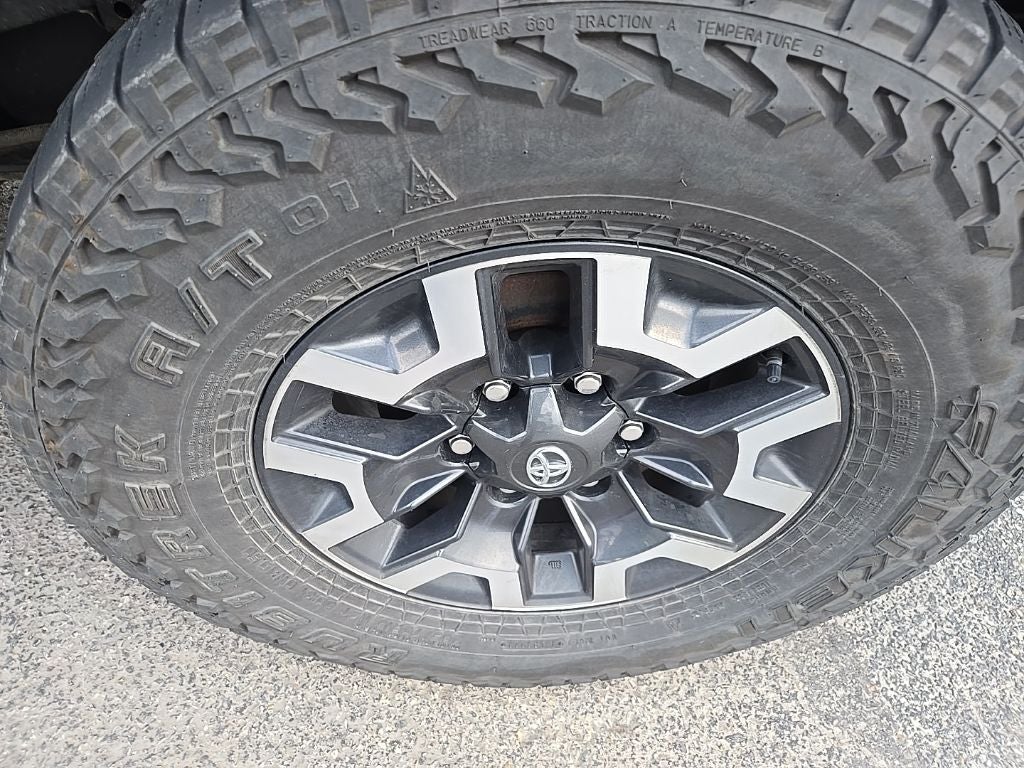 2022 Toyota Tacoma TRD Off-Road V6