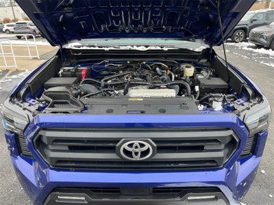 2025 Toyota TACOMA SR5 SR5