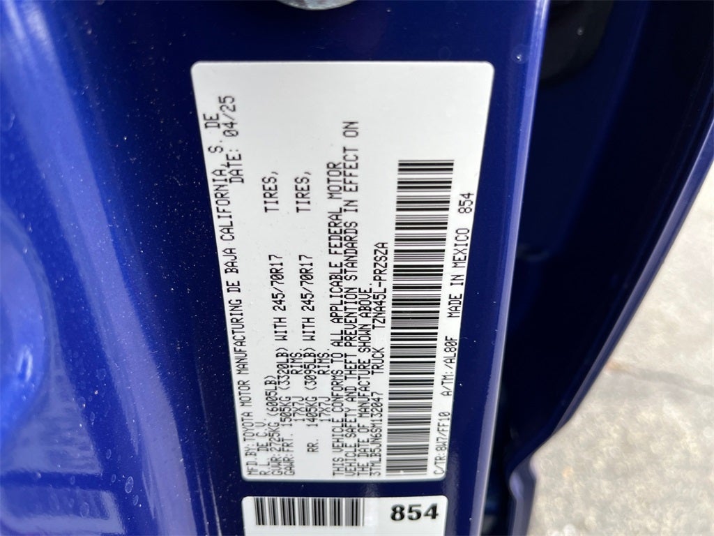 2025 Toyota TACOMA SR5 SR5