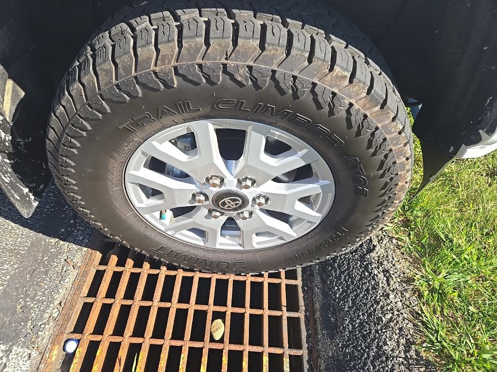2024 Toyota Tacoma SR