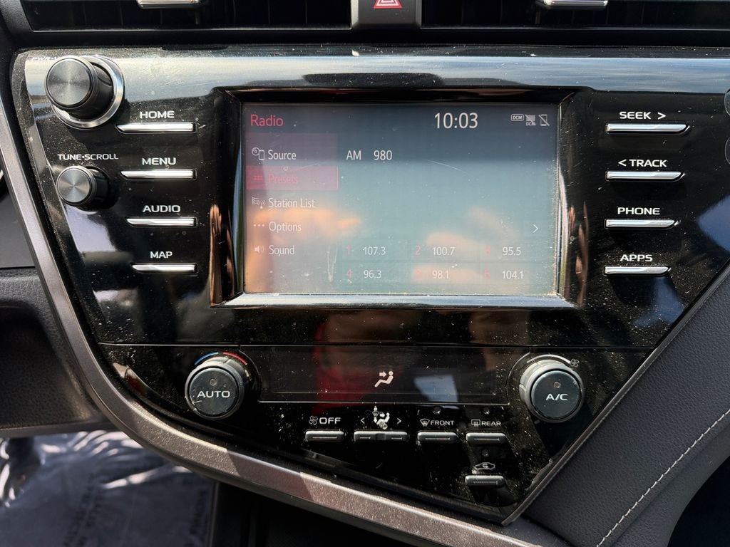 2019 Toyota CAMRY SE