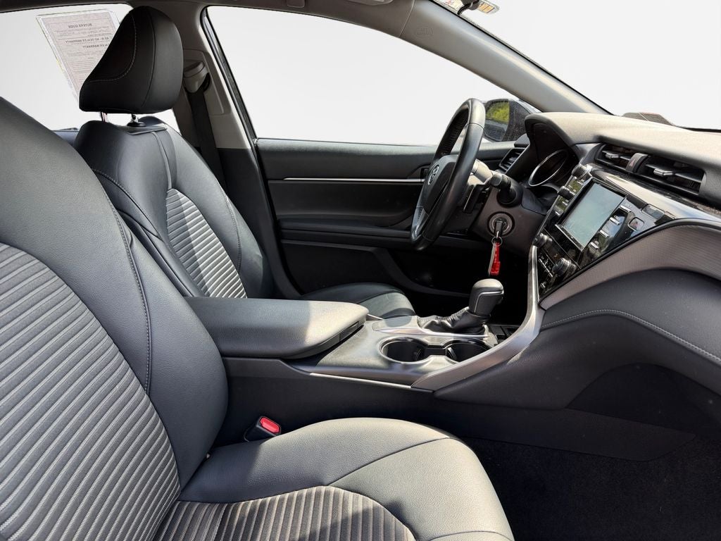 2019 Toyota CAMRY SE