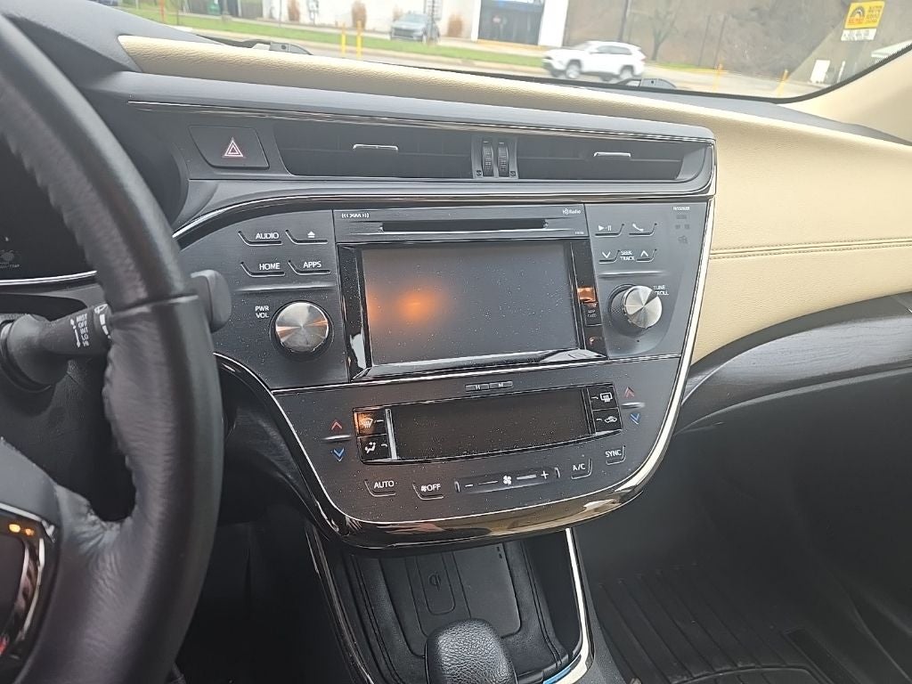 2016 Toyota AVALON HYBRID XLE Premium