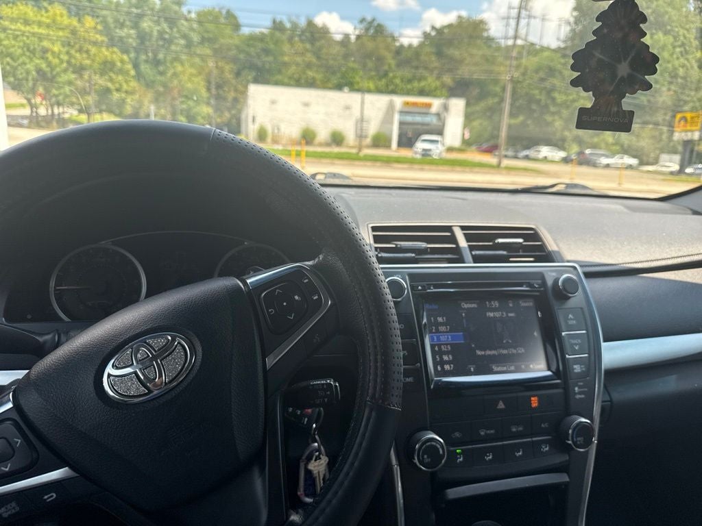 2015 Toyota Camry SE
