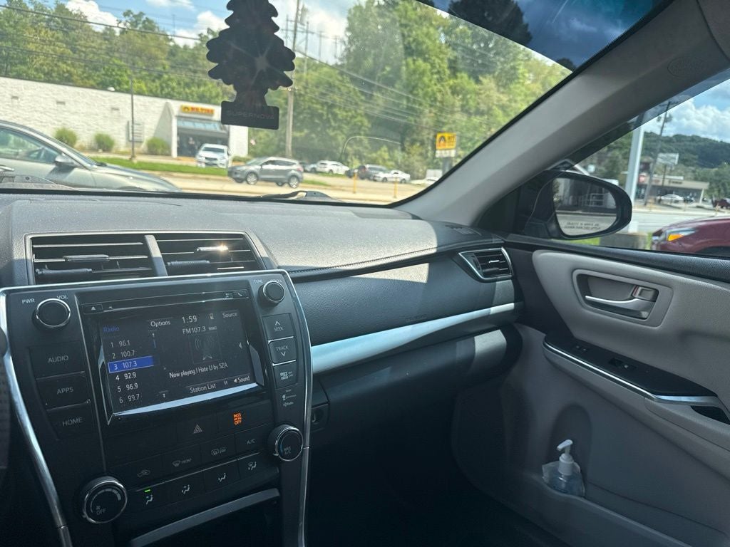 2015 Toyota Camry SE