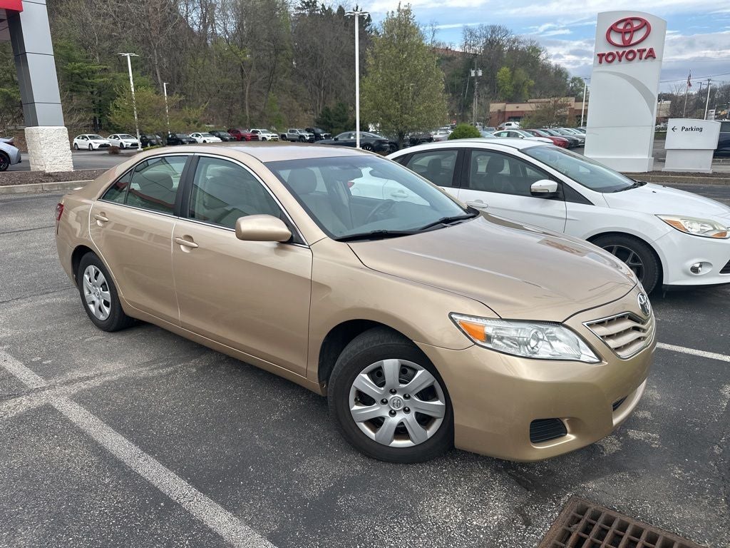 2010 Toyota Camry LE