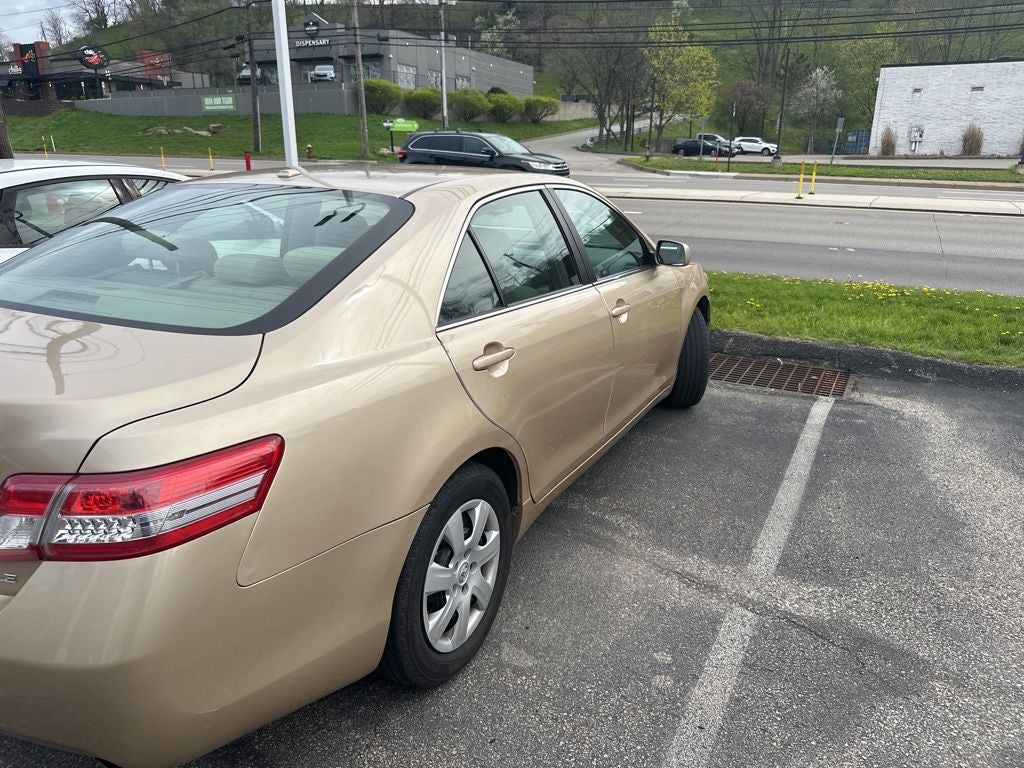 2010 Toyota Camry LE