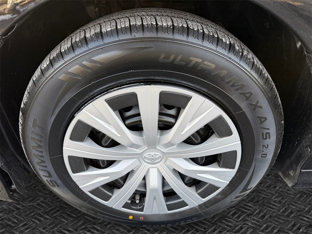 2020 Toyota CAMRY LE