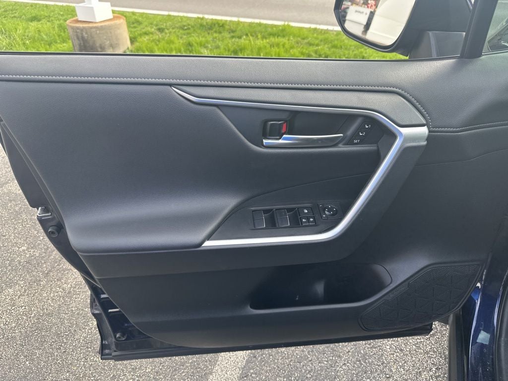 2021 Toyota RAV4 HYBRID Limited