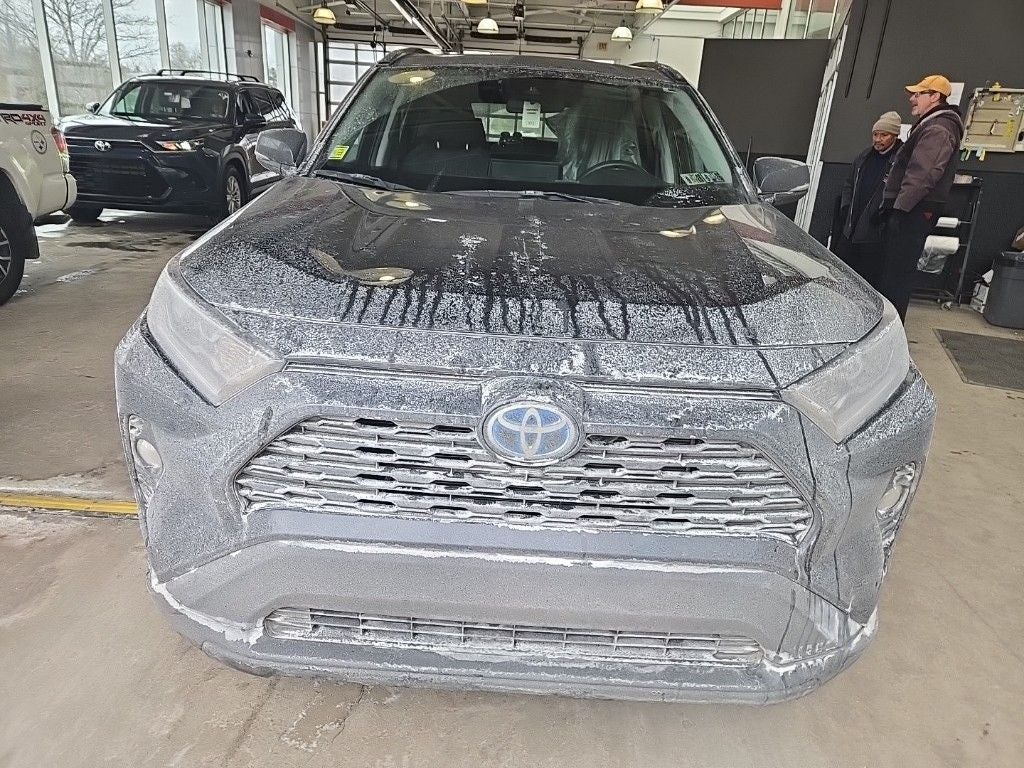 2021 Toyota RAV4 Hybrid XLE