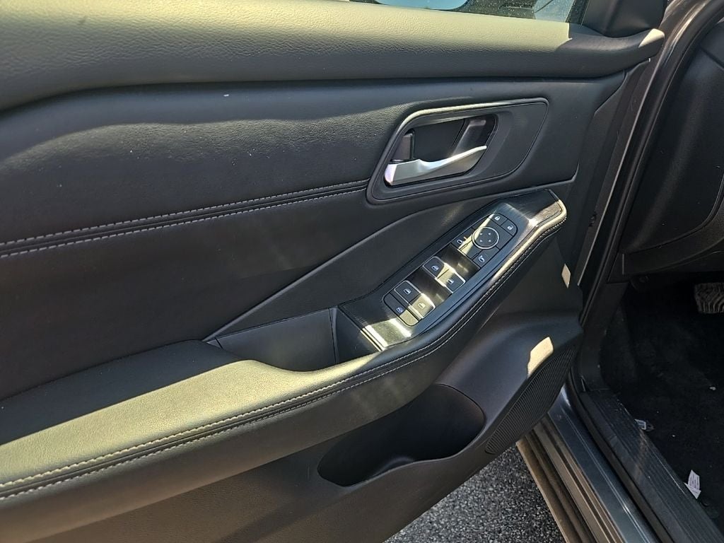 2026 Nissan Rogue SL