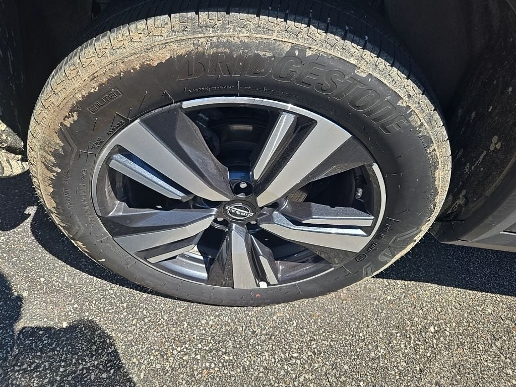 2026 Nissan Rogue SL