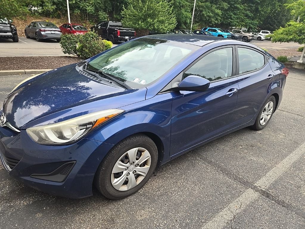 2016 Hyundai Elantra SE