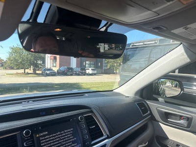 2019 Toyota Highlander Hybrid Limited Platinum