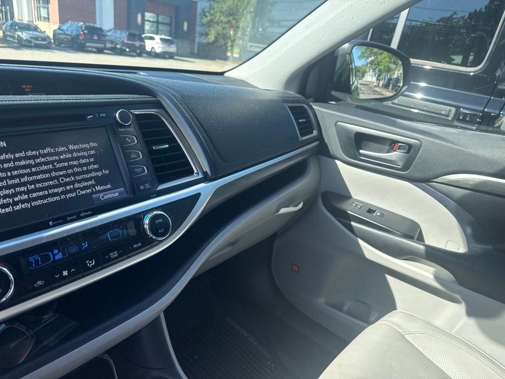 2019 Toyota Highlander Hybrid Limited Platinum