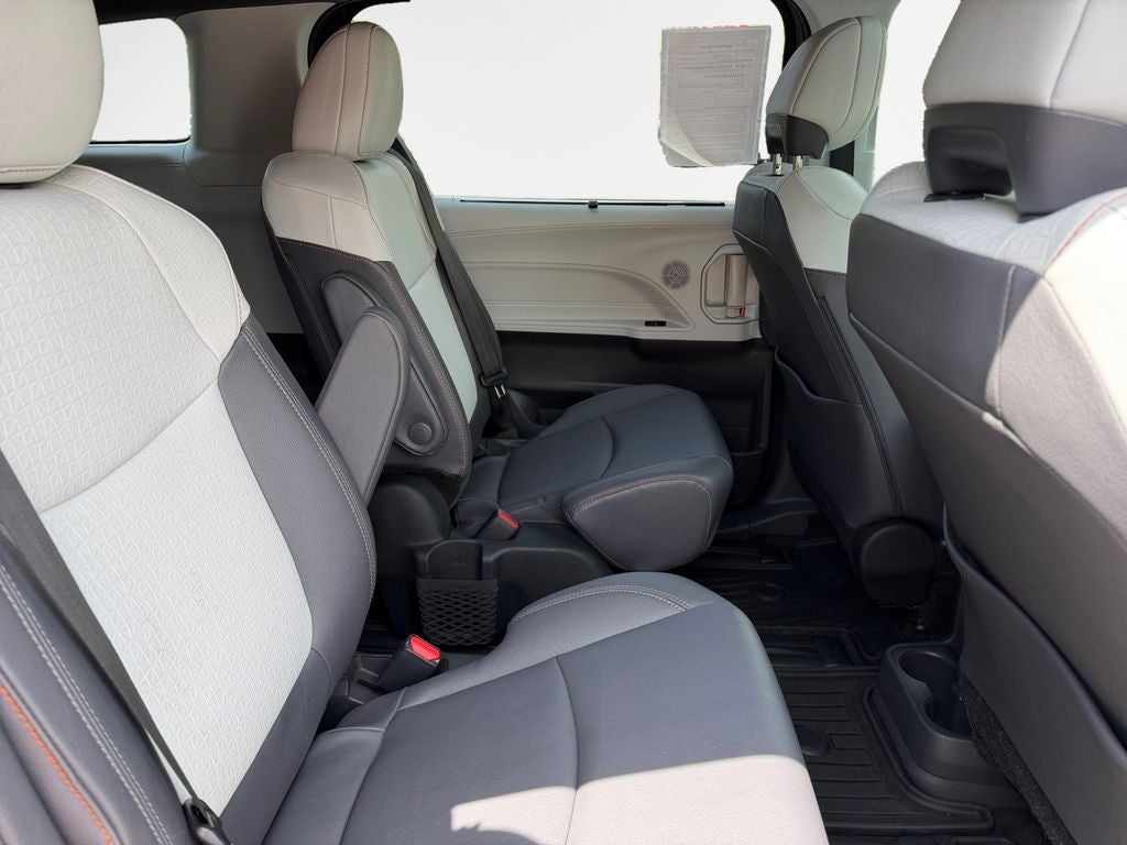 2024 Toyota Sienna XSE 7 Passenger
