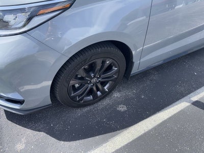 2024 Toyota Sienna XSE 7 Passenger