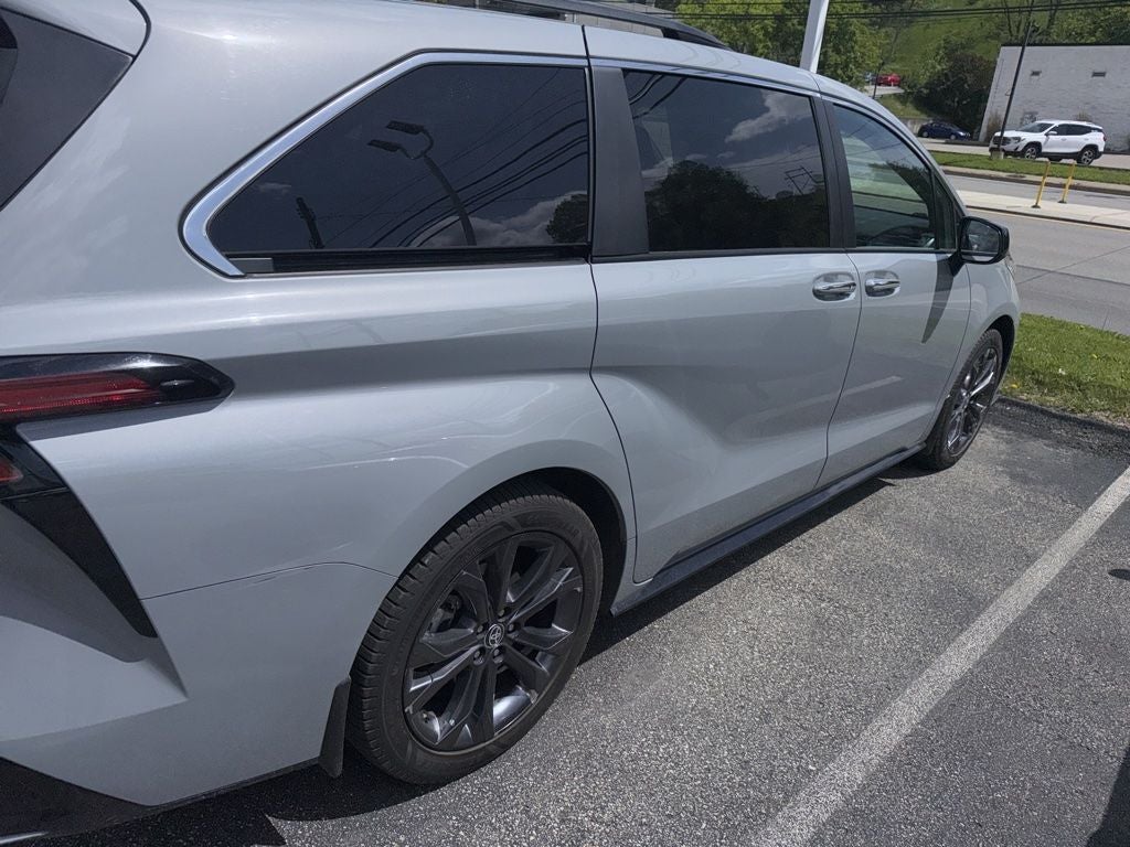 2024 Toyota Sienna XSE 7 Passenger