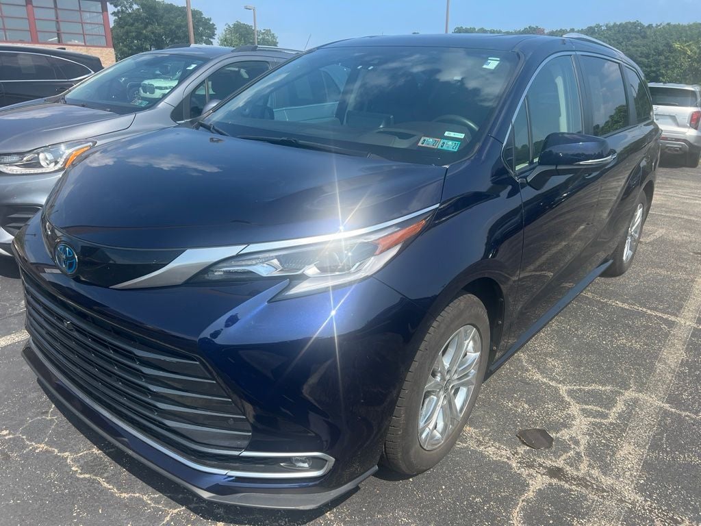 2021 Toyota Sienna Platinum 7 Passenger