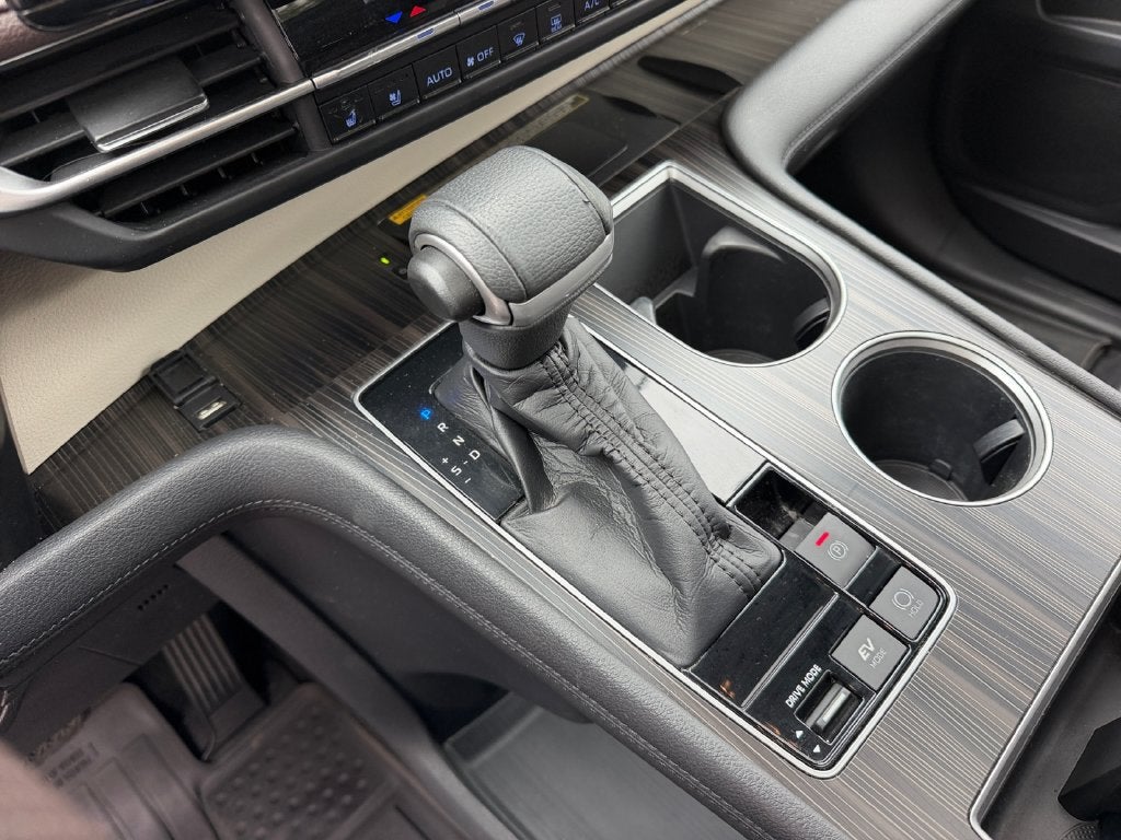 2021 Toyota Sienna Platinum 7 Passenger