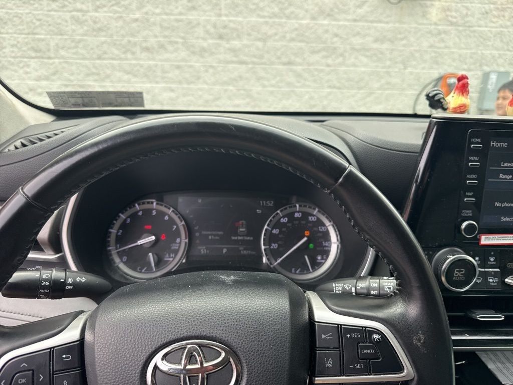 2022 Toyota HIGHLANDER XLE