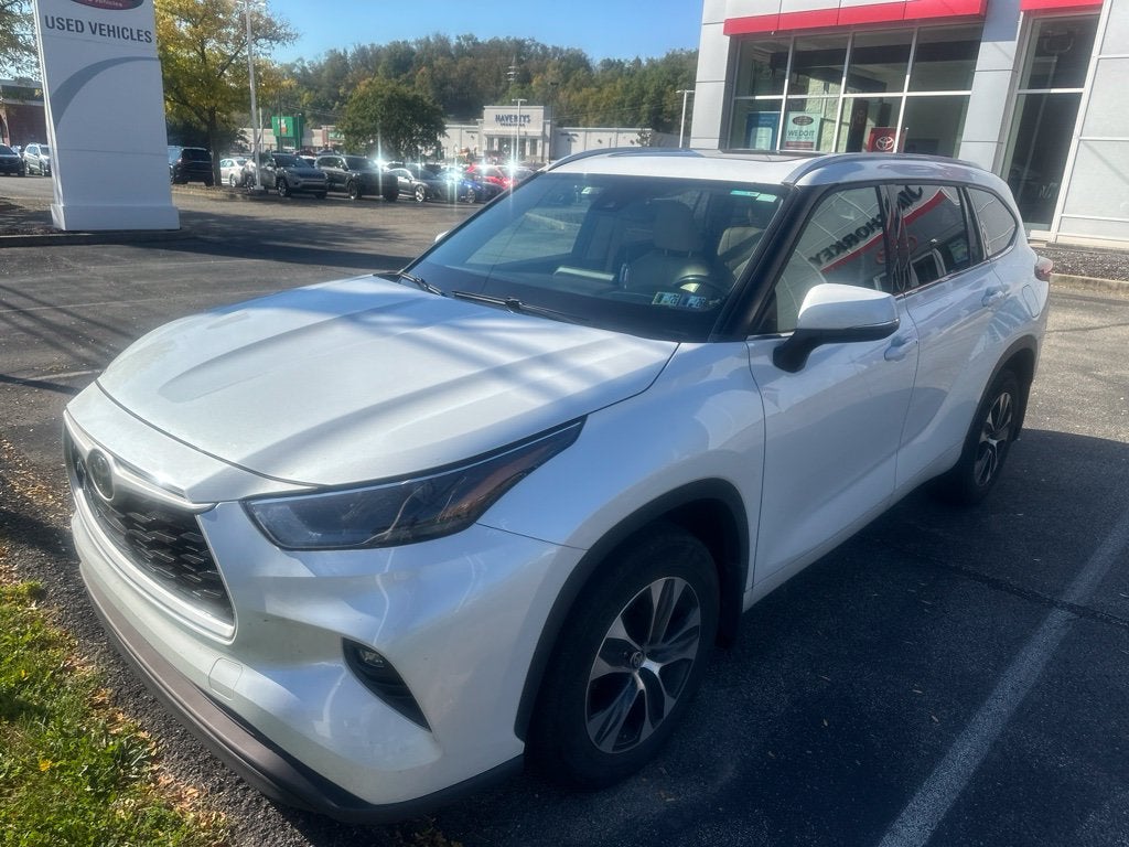 2022 Toyota Highlander XLE